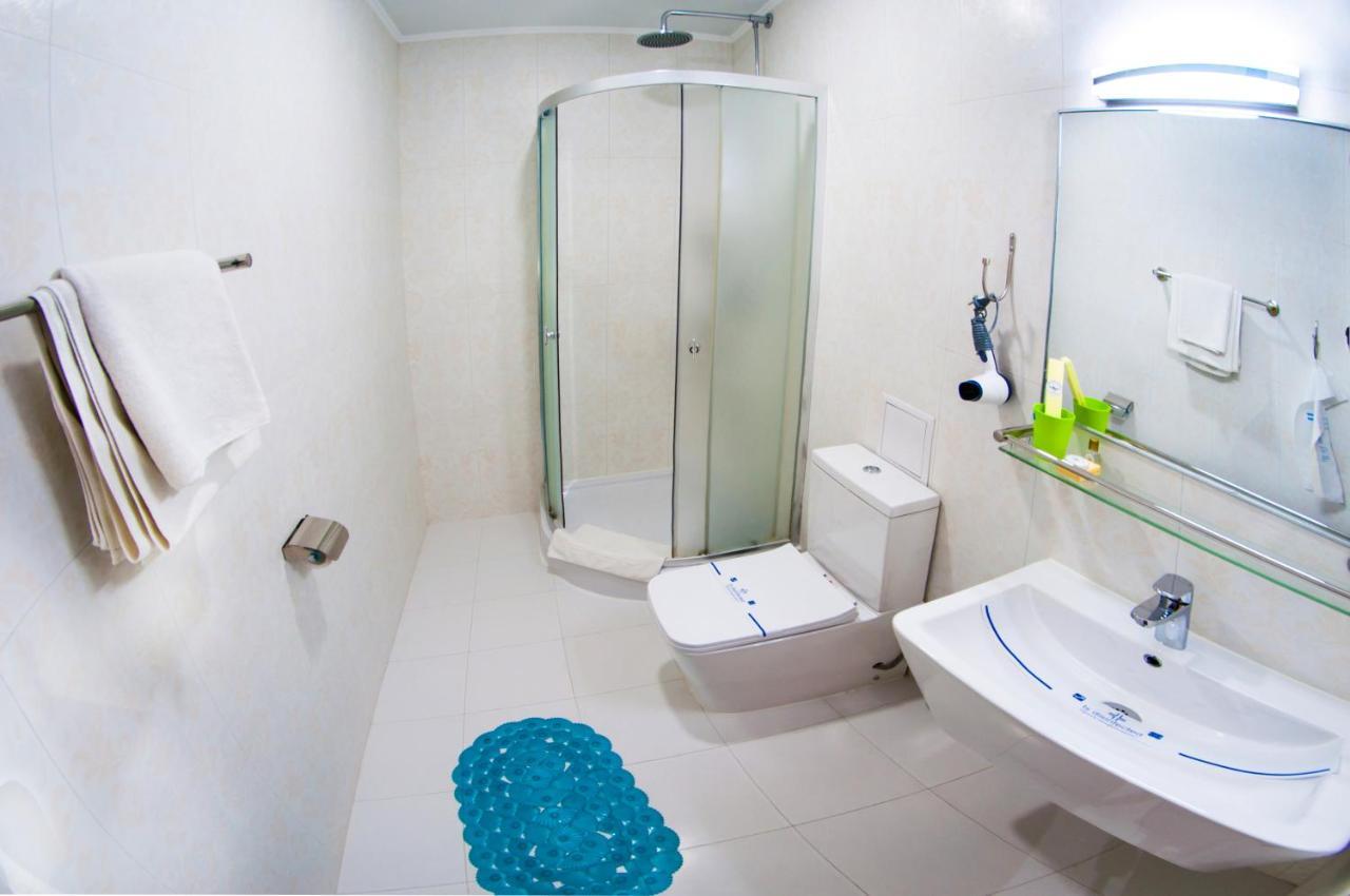 Antwo-Hotel Jarkov Habitación foto